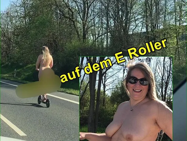 Nackt auf dem E Roller