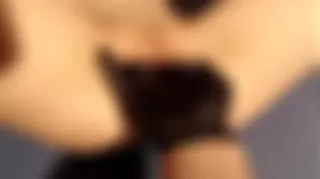 In beide Löcher gefingert