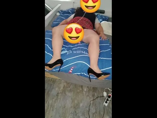 Userwunsch Cindy befriedigt mich mit dem Strapon und Dildoknebel