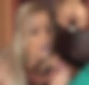 BESTELTE NUTTE BRINGT 18J 2 MAL ZUM SPRITZEN