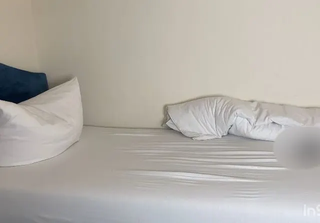 Das 1. Mal einen Azubi-Schwanz dominiert, Facesitting inklusive, - erst schaut er zu wie ich komme …