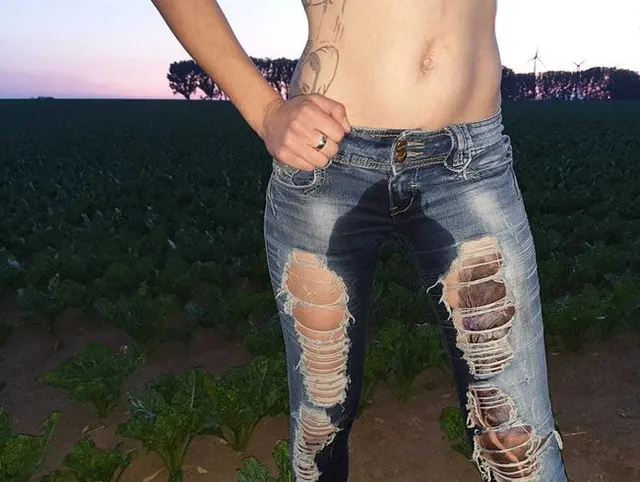 mein erstes Jeans piss video