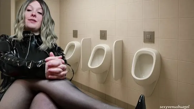 Stefan die Urinalschlampe
