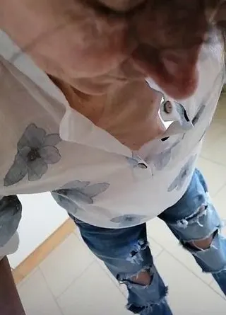 Heiße Einblicke bei der Hausarbeit...spontan gefilmt???