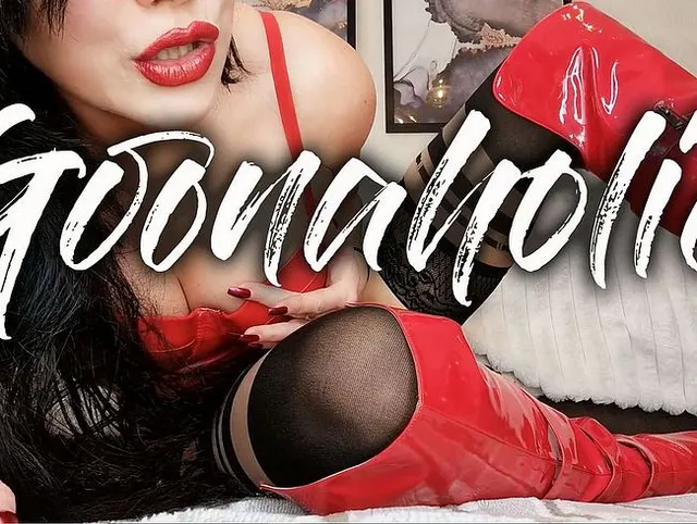 GOONAHOLIC