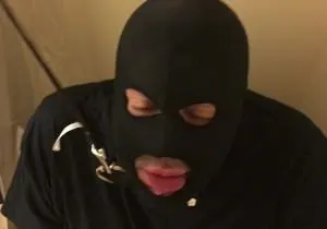 Jock pinches foreskin full of piss and gives golden shower