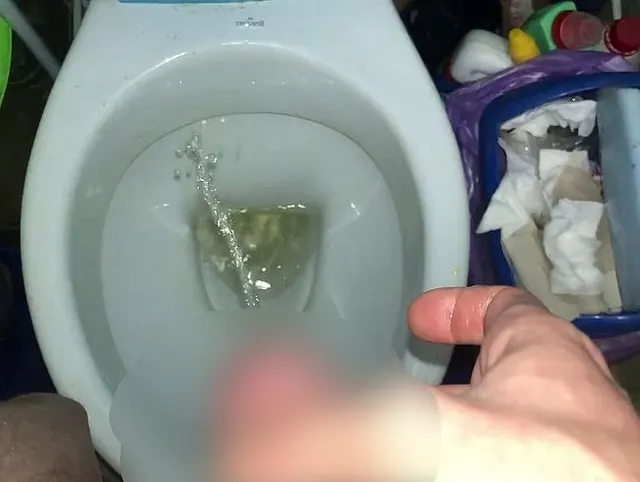 Geiler Piss nach der Erektion