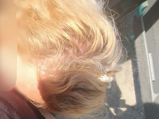 Blowjob POV auf öffentlichem Parkplatz
