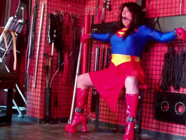 SuperHero-Sklavenstuhl