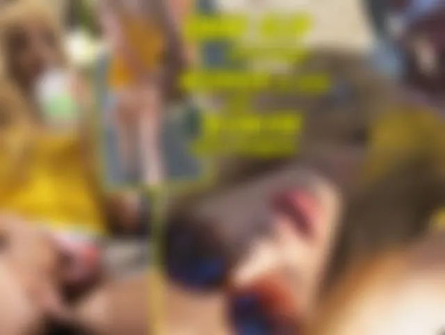 Ohne Slip unterwegs ... Wichsen im Cafe und Blowjob aufm Parkplatz