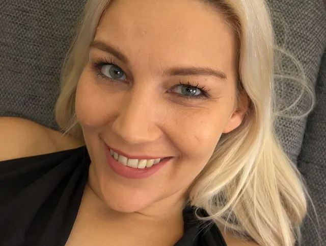 My Dirty Fotze Teil 3-OMG! 2 Schwänze in meiner Dose!!!