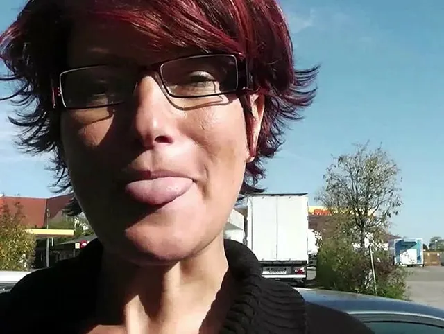 Cum Swallow - Extrem Public