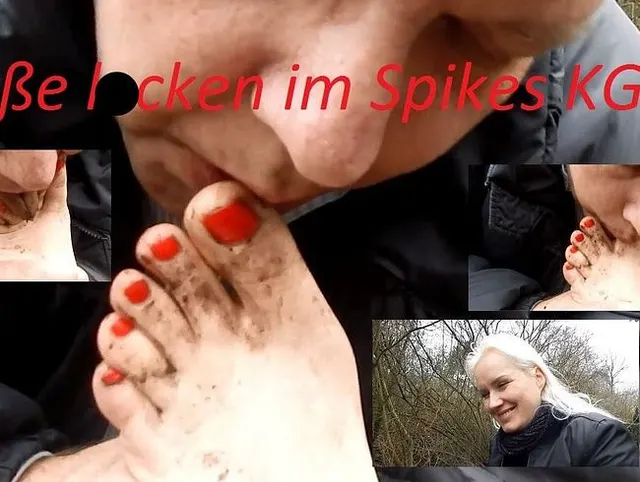 Füße lecken und die Schmerzen eines Spike KG's
