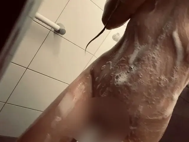 Heiße Duschsession – Gesicht verborgen, ich seife mich ein & spiele mit mir