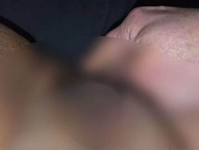 ich stopfe meine muschie mit einen geilen xxl glas dildo/Tropfen