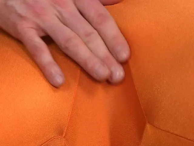 Lycra Pussy - weich und zart massiert
