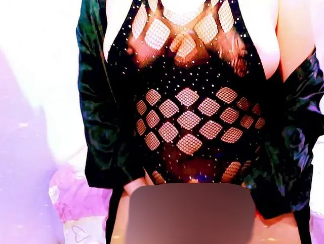 Kamelzehe in meinem Höschen unter meinem Spandex-Outfit wow