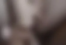 vier Finger und einen Daumen