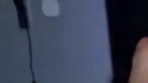 Nos quejamos a la jefa, le pegamos una follada entre los 3 harcor a la muy putona