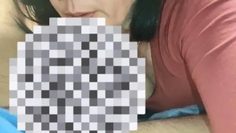 Heiße MILF, Sperma im Mund und oraler Creampie, hausgemachte Amateur Zusammenstellung