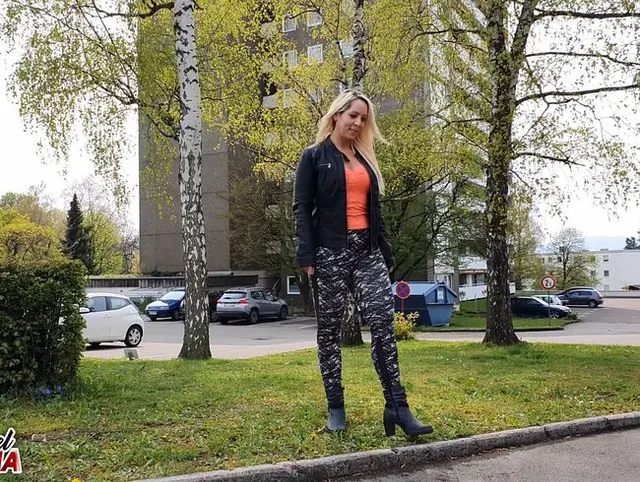 XXL Gesichtsbesamung vom Fan im Gh*tto Viertel, reupload