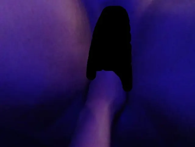Sie schreit beim Fisten