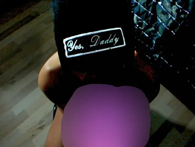 Ich wurde von Daddy als Strafe gefesselt, das Böse Mädchen in mir steht drauf?