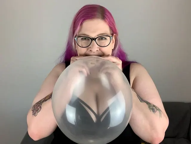 Looner: Kristallklare Ballons Blow to pop