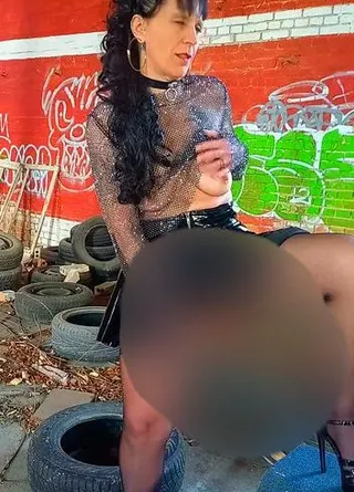 LostPlace wixxen, wenn kein Mann da ist, habe es sehr genossen