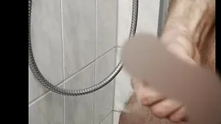 im Bad gekommen