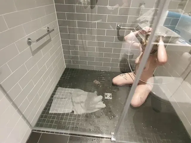 Nach ner kalten Nacht ne Warme Dusche und ne Latte