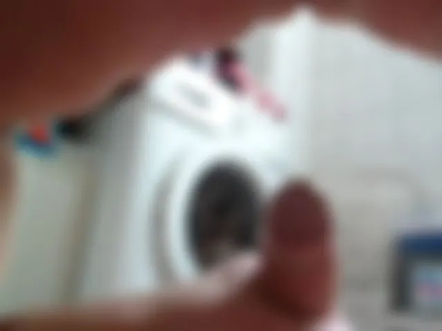 Fick auf dem boden im bad mit muschibesamung
