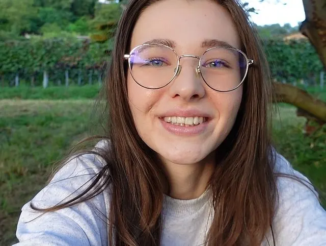 SCHAMLIPPEN OUTDOOR CLOSE UP! Hoffentlich haben es die Spaziergänger nicht gesehen!