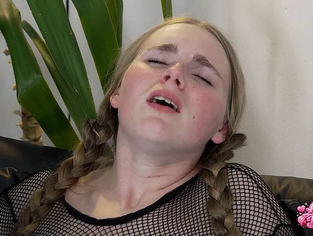 OH JA, ICH KOMME !!! - Lucy Dream - geiler Orgasmus