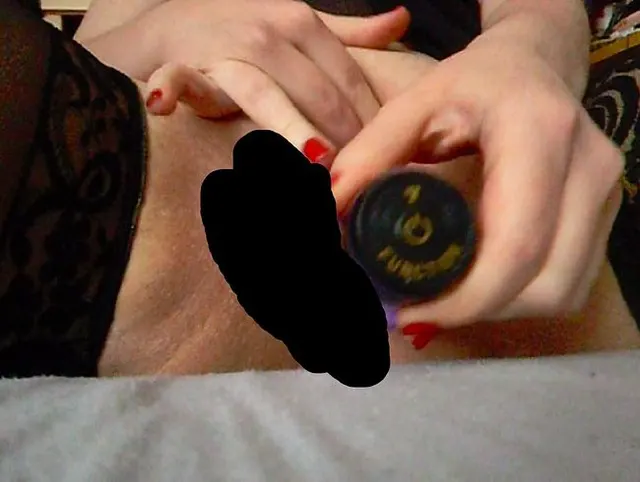 Finger und Vibrator in meiner feuchten Fotze