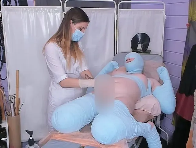 Handjob von einer Krankenschwester mit mehrfacher Orgasmusverweigerung