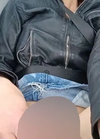 Selbstgemacht im Auto während der Fahrt!!!!!!
