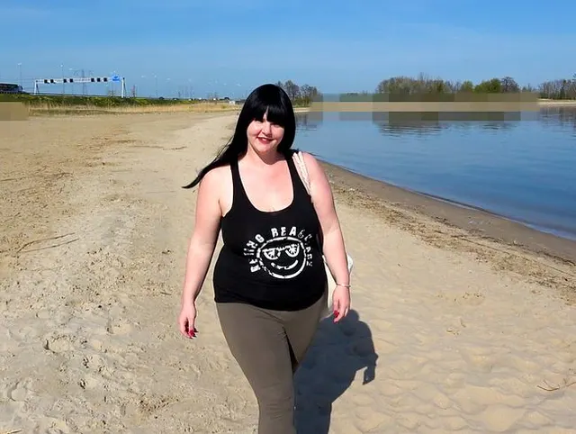 BBW-TEEN bekommt fremde Schwänze beim Outdoor-Sex