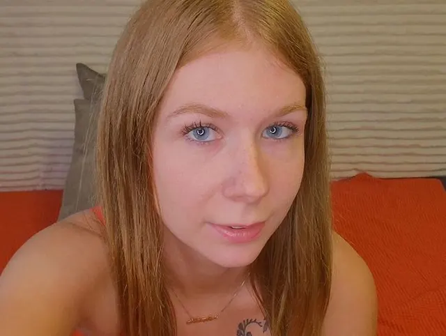 Fingern, roter BH, geile Titten, Pussy, Arsch