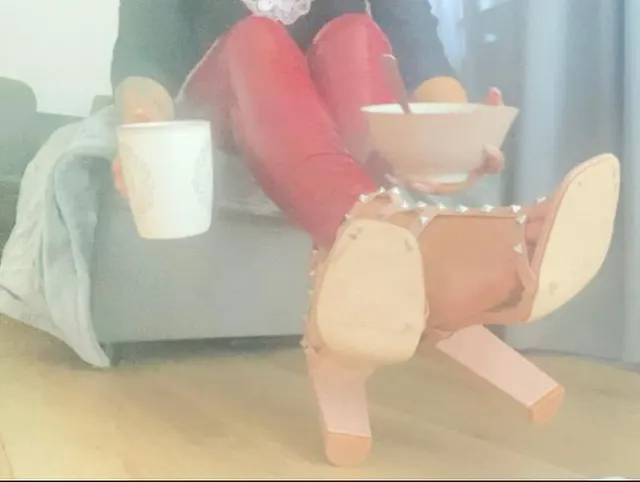 Ich sagte sauber lecken Sklave. ..