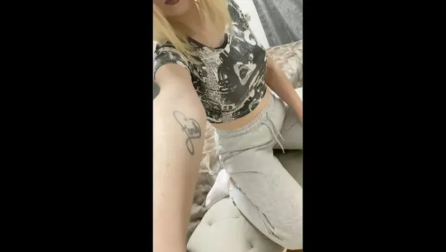 Du willst hören, wie feucht ich bin? ??