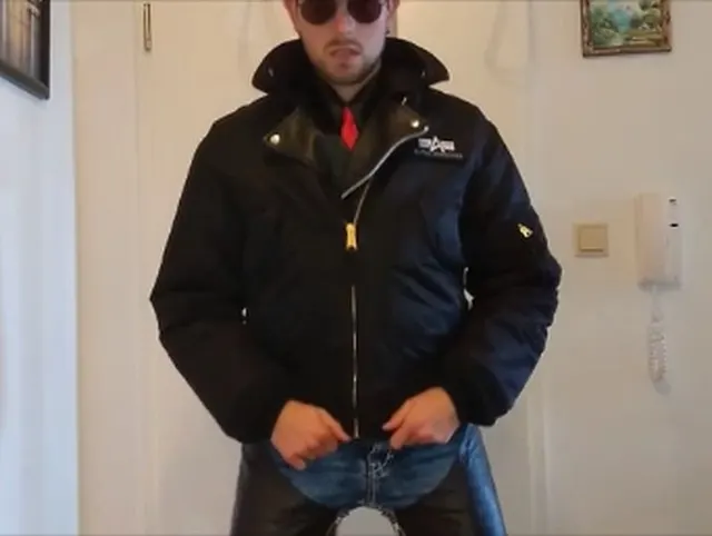 Vollversion Leatherman am Wichsen!