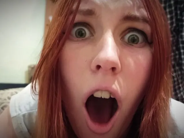 Rothaarige Babe Hardcore Sex gelehrt