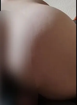 Soll ich mich mal so um deinen Schwanz kümmern?