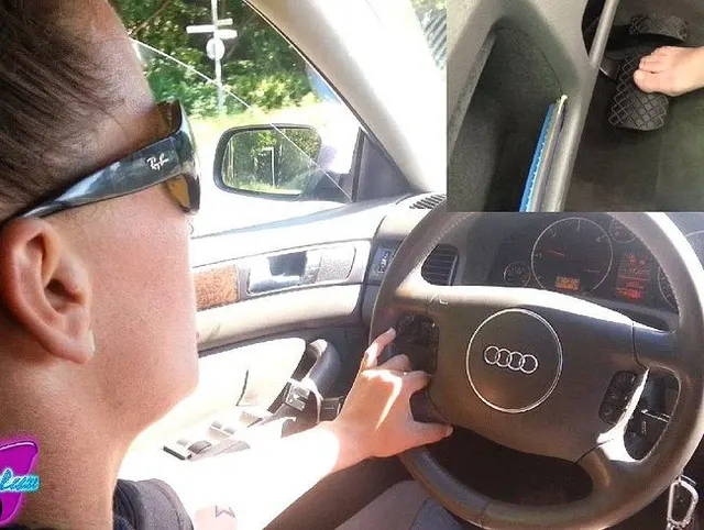 Barfuss im Auto - Userwunsch