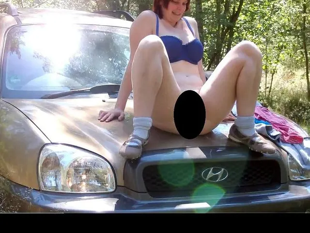 Sex mit dem Ex auf der Motorhaube