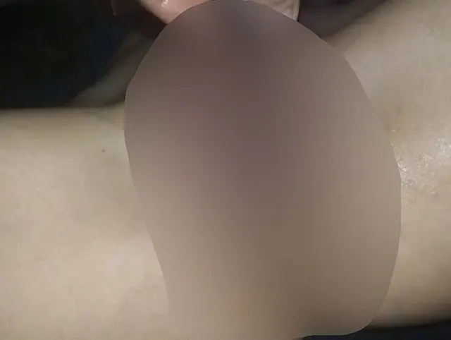 Ich mache es ihr mit einem Vibrator ?