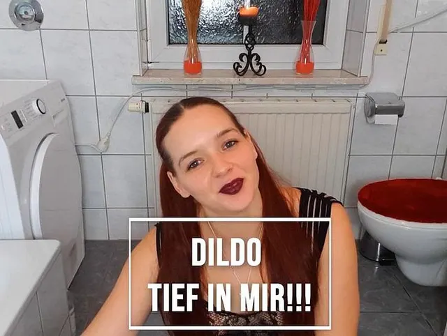 Dildo Tief in mir!!! - 21cm Dildo macht mich Glücklich