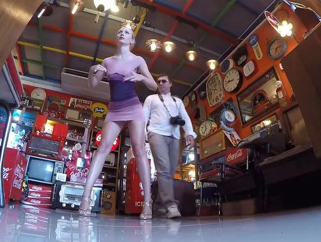Prüfung von Real Living Mannequin