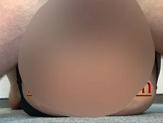 Ficken nach der heissen Fotosession und die Sahne läuft aus der Muschi (Short-Version)
